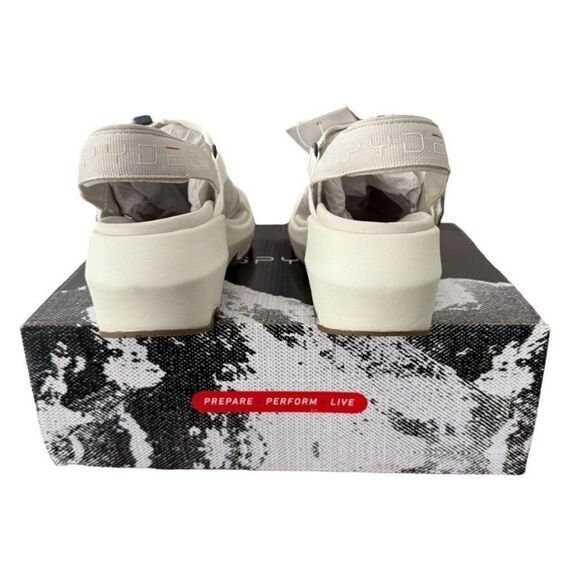 Spyder Chersky Sandals SP10362 Women's Size 7
Lightweight flexible EVA midsole - Picture 5 of 13